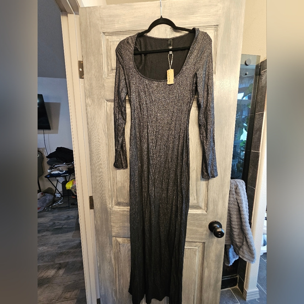 SKIMS Large Long Sleeve Maxi Dress